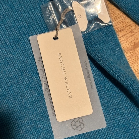 Brochu Walker Women's Looker Layered V-Neck in Laguna Blue - Picture 4 of 6